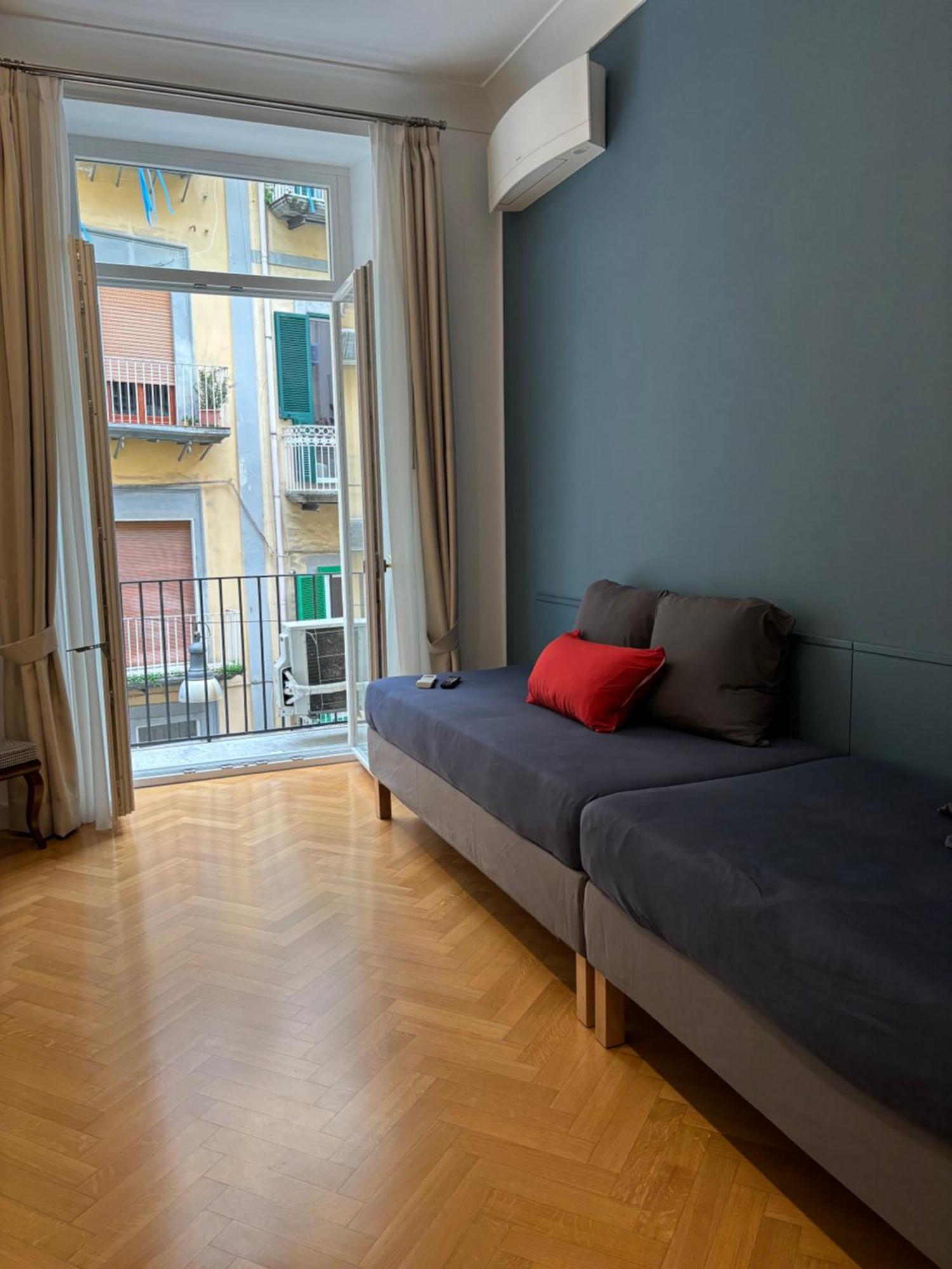 Napoliforever Chiaia Apartment Exterior foto